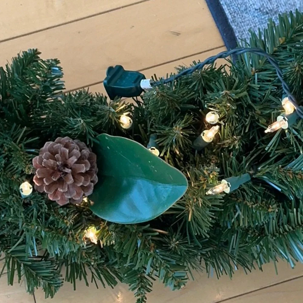 Pre-lit Green Holiday Garland with Pinecones and frosted berries - electric